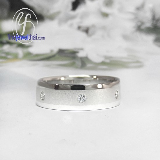 แหวนทองคำขาว-แหวนเพชร-แหวนหมั้น-แหวนแต่งงาน-Finejewelthai - RMO001